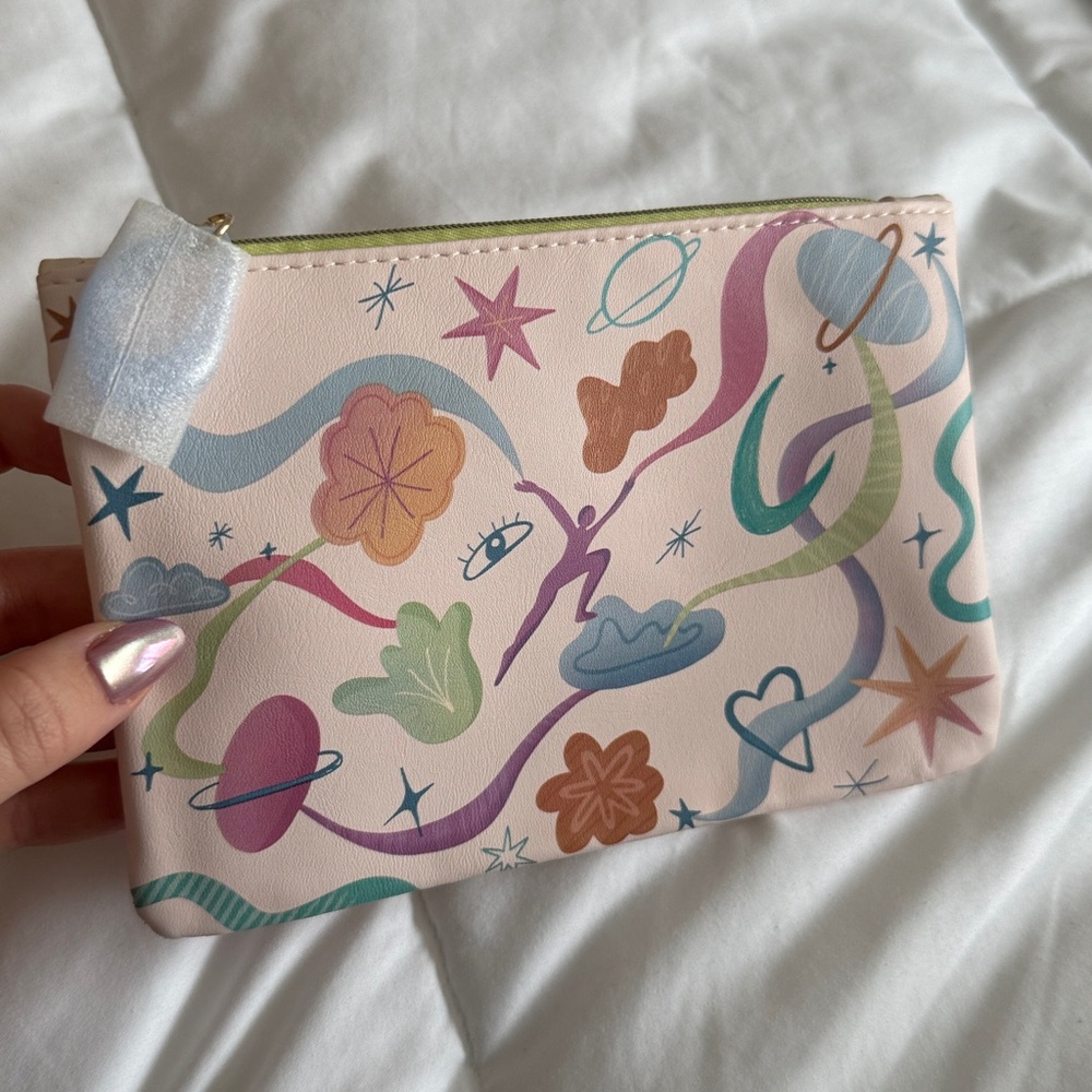 Groovy glam bag